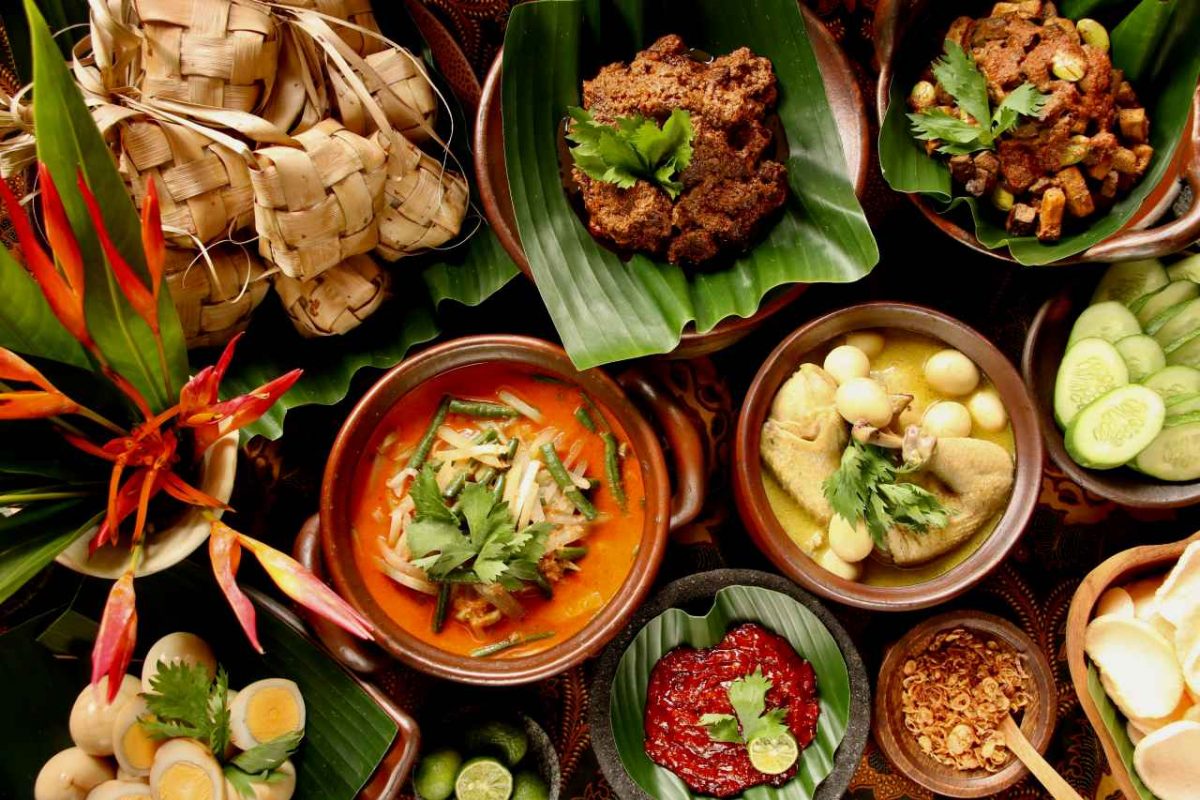 Kuliner Indonesia di Persimpangan: Antara Budaya, Ekonomi, dan Popularitas