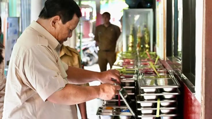Kasus Keracunan MBG Capai 40.759 Korban, Mayoritas Terjadi di Pulau Jawa